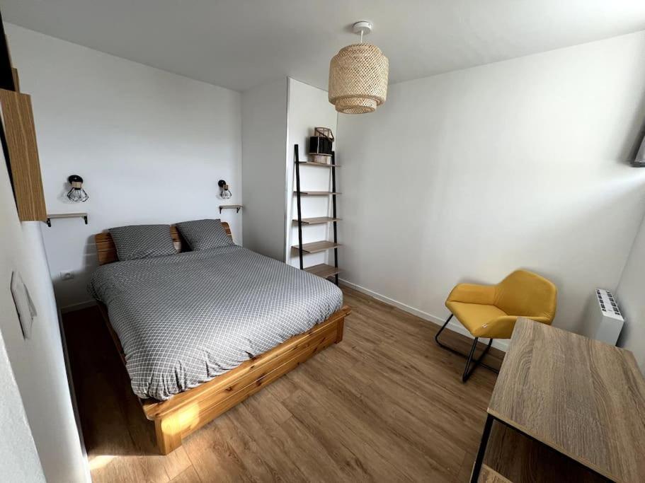 Appartement Avec Belle Vue Ouzouer-Sur-Trezee Exterior photo